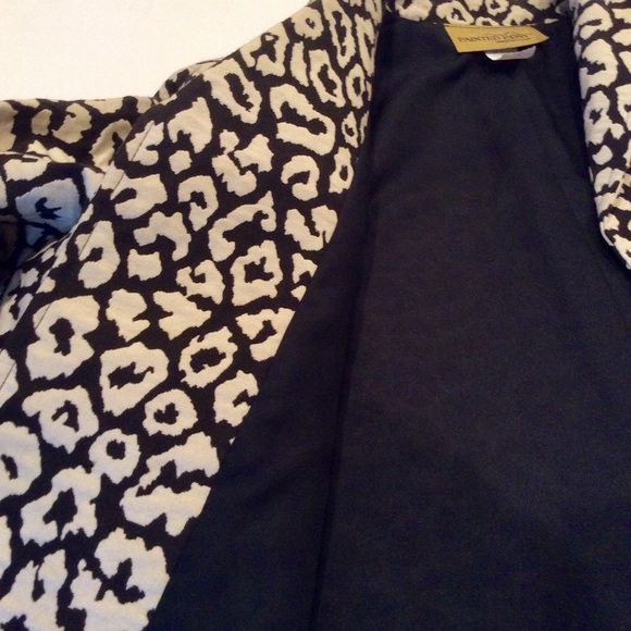 Women’s jackets and coats - Picture 4 of 5